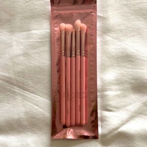 Make up brushes